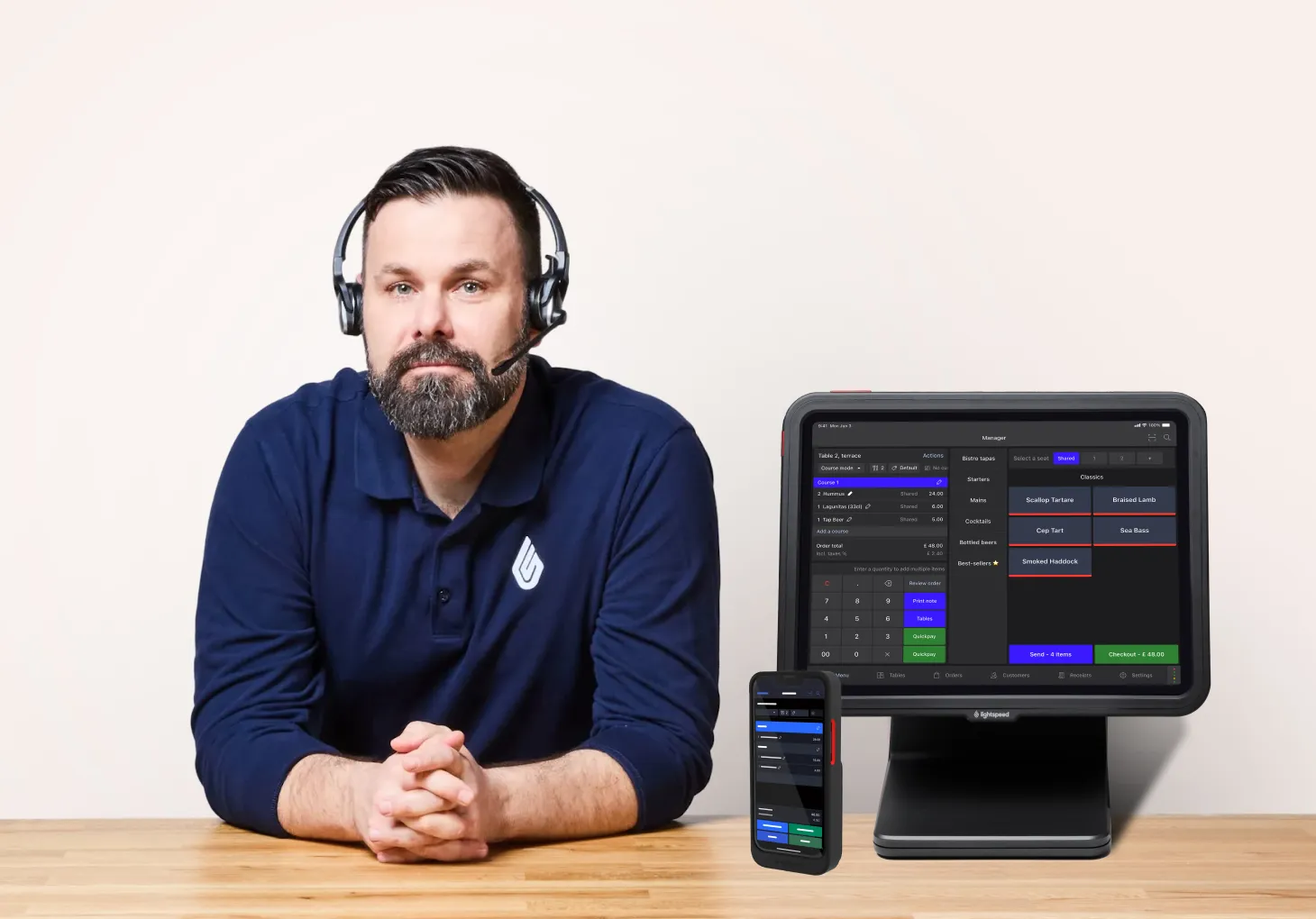 POS Lightspeed with Support agent with headset